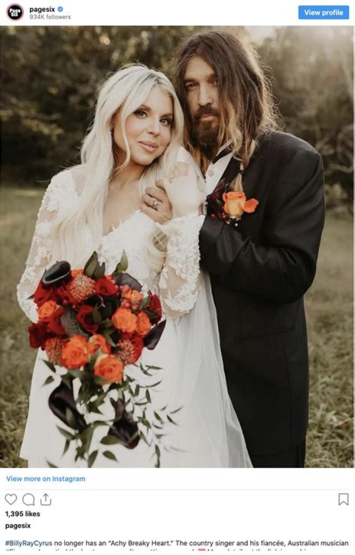 62-year-old Billy Ray Cyrus marries 34-year-old bride Firerose – fans upset by one little detail