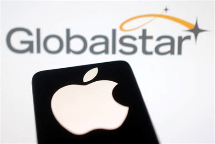 Apple lends Globalstar $252 million for satellite-enabled iPhones