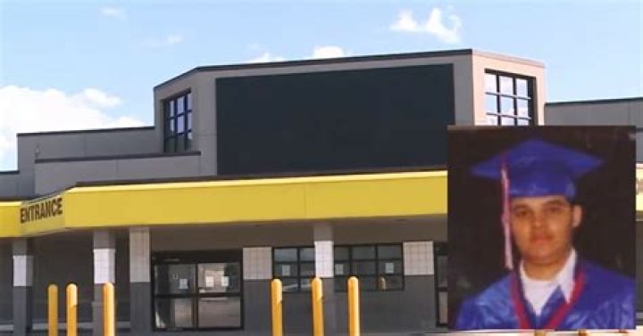 Body discovered behind supermarket cooler identified as man missing for 10 years