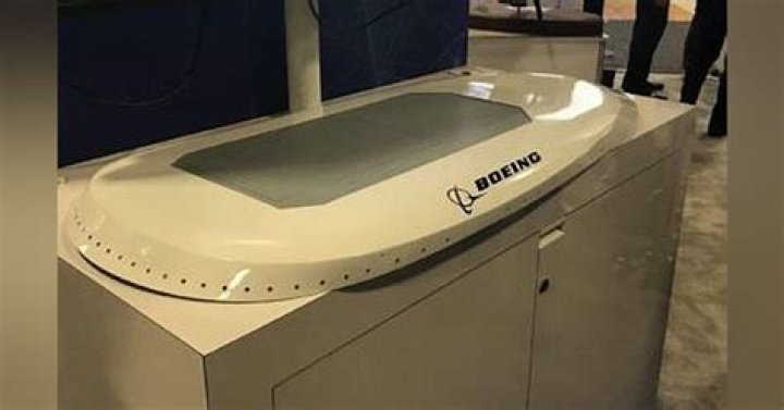 Boeing to introduce flat satellite antenna to bring high-speed broadband to military aircraft