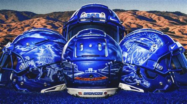 Boise State Broncos hit century mark in victory over Western Oregon Wolves