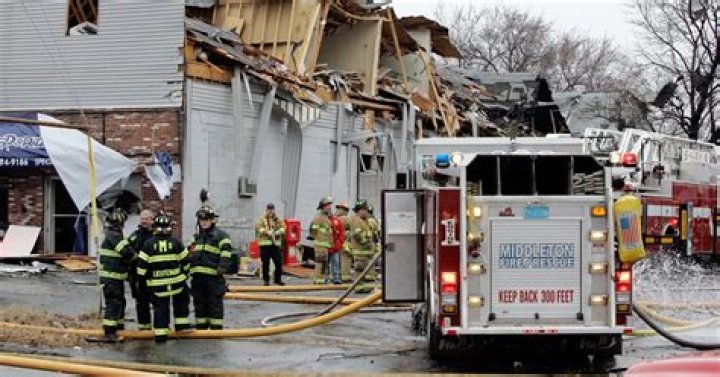 Chemical plant blast rocks town near Boston