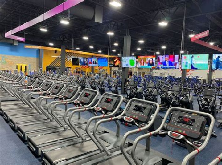 Crunch Fitness Comes to Stuart