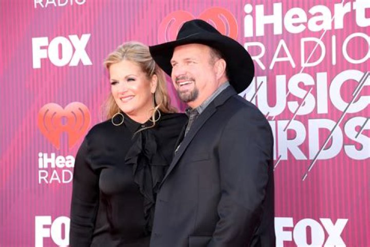 Garth Brooks quit music for kids & divorced 1st wife who supported him to marry Trisha Yearwood
