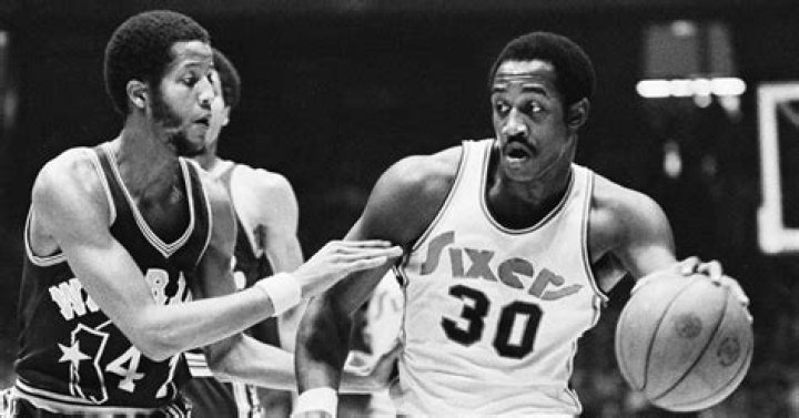 George McGinnis, Indiana Pacers star and NBA Hall of Famer, dies at 73