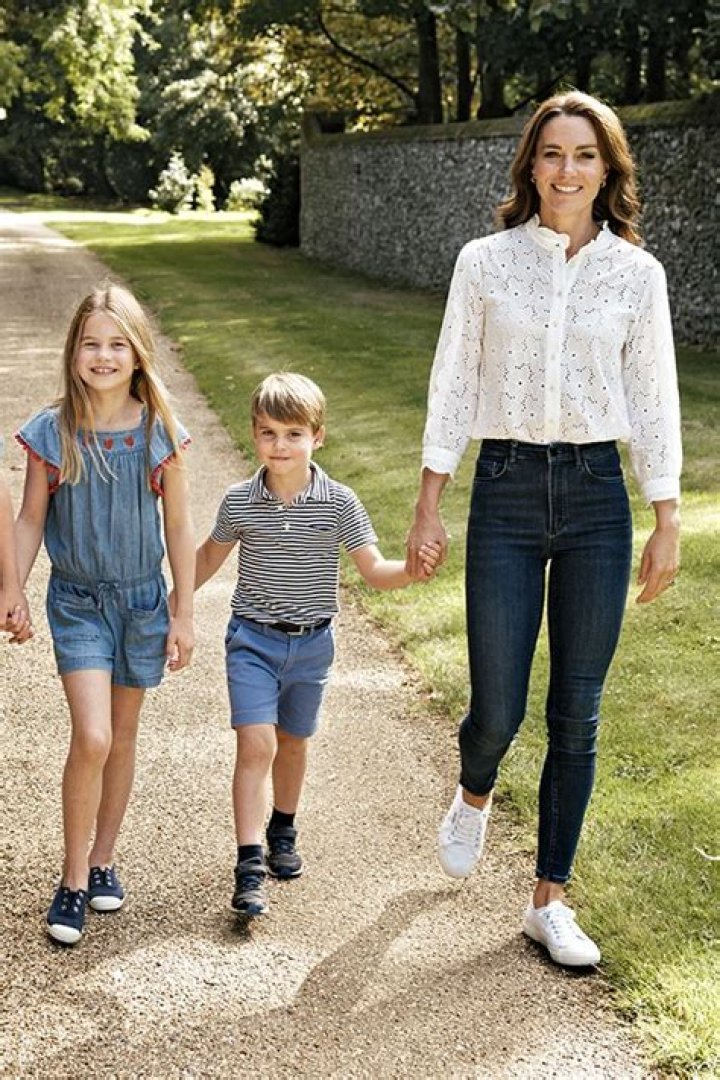 Kate Middleton's & Other Stories Jeans Are In The Sale: Shop With 20% Off