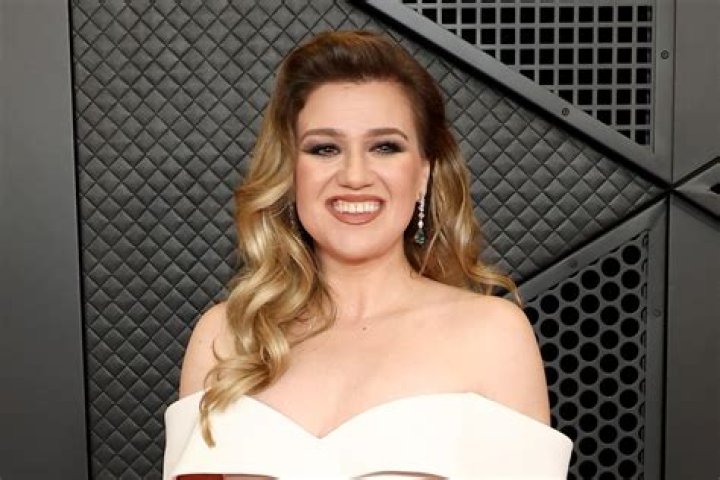 Kelly Clarkson Age: From Idol to Icon