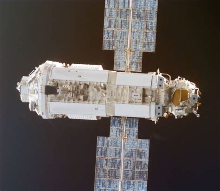 March 23, 2001: Mir Space Station Passes into History