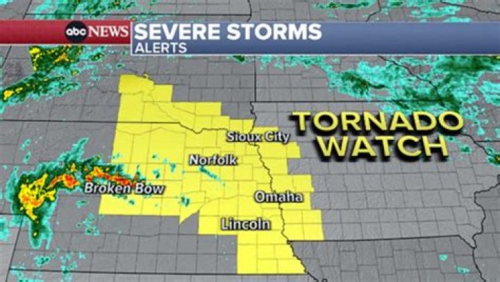 Reports of possible tornado in eastern Oregon