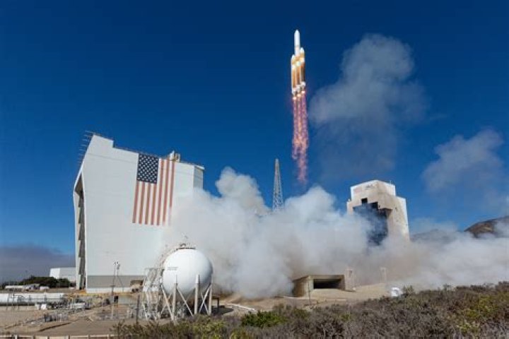 ULA's Delta 4 prepares for final West Coast launch as Vandenberg seeks new tenants